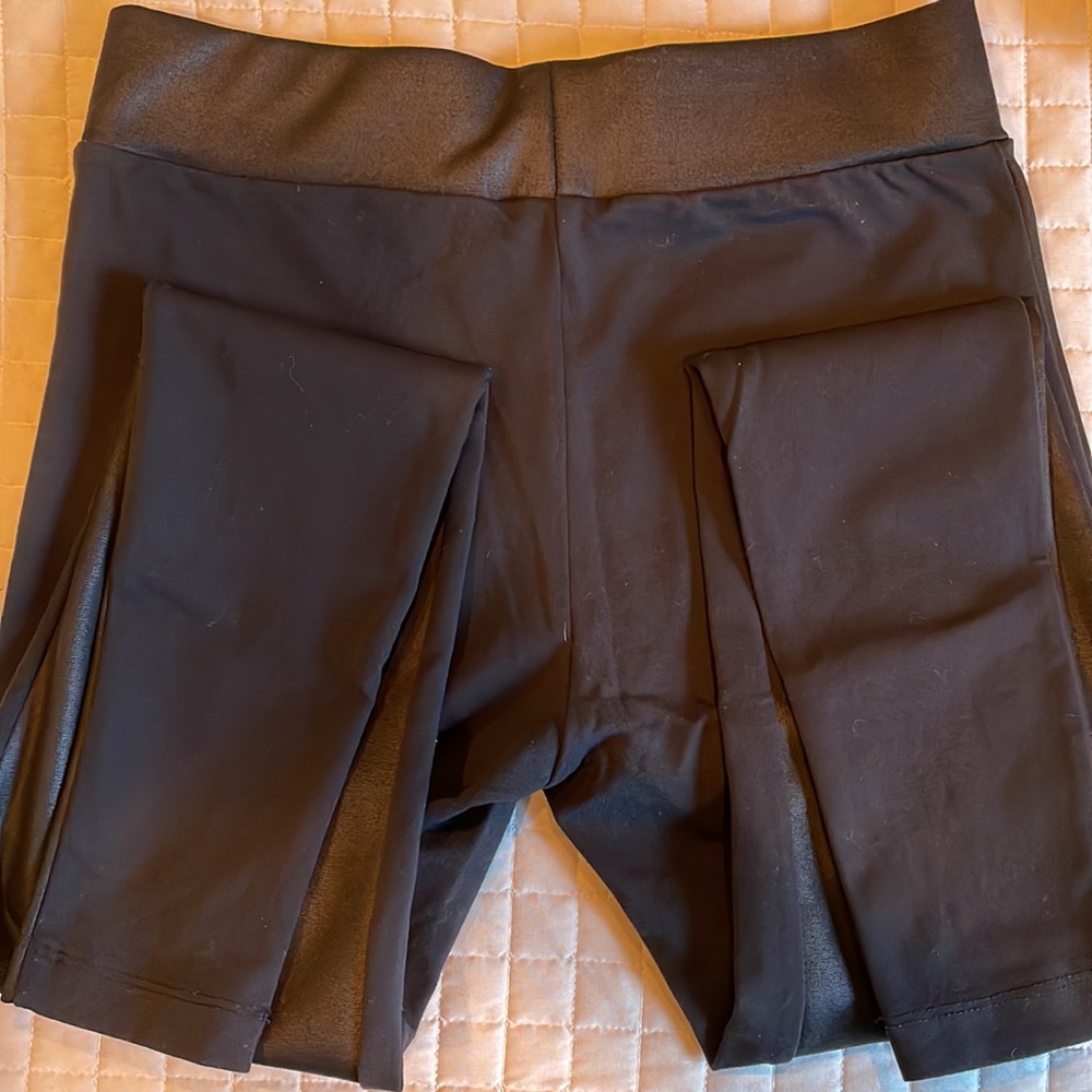 Matty M Ladies' Faux Leather Front Legging - Picture 3 of 3